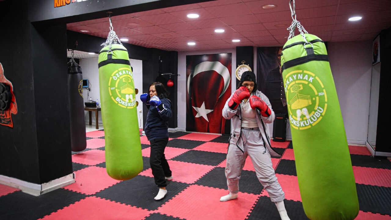 Adanalı Kadınlar Şiddete Karşı Ringe Çıkıyor (1)