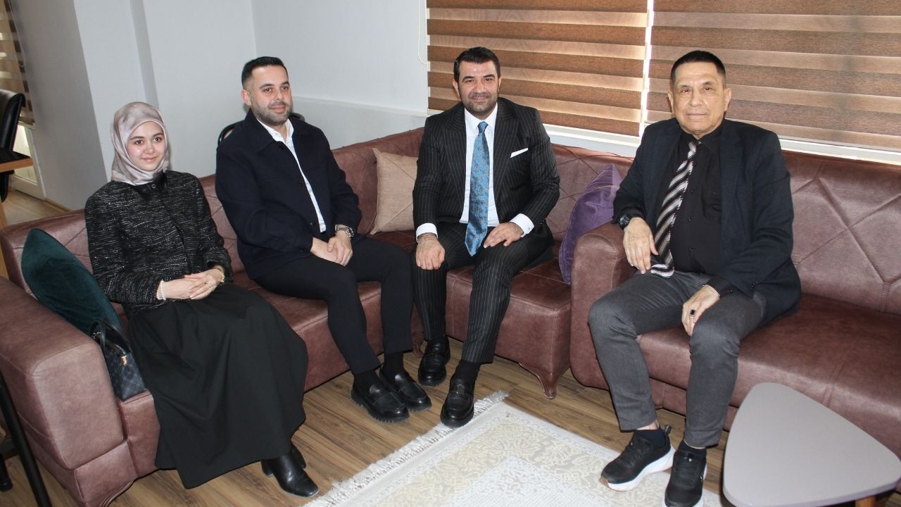 Ak Parti Tanıtım Medya Başkanı Bünül'den Toros Medya Grup'a Ziyaret (1)
