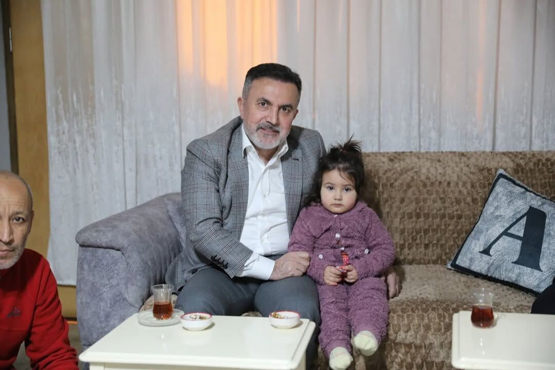 Başkan Dağlı, Aydın Ailesinin İftar Sofrasına Misafir Oldu (3)