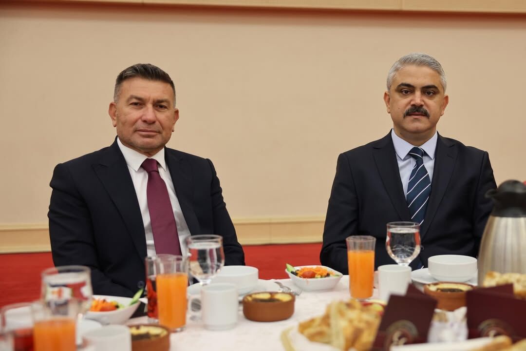 Başkan Şimşek, Ramazan Sofrasında Dava Arkadaşlarıyla Buluştu (3)