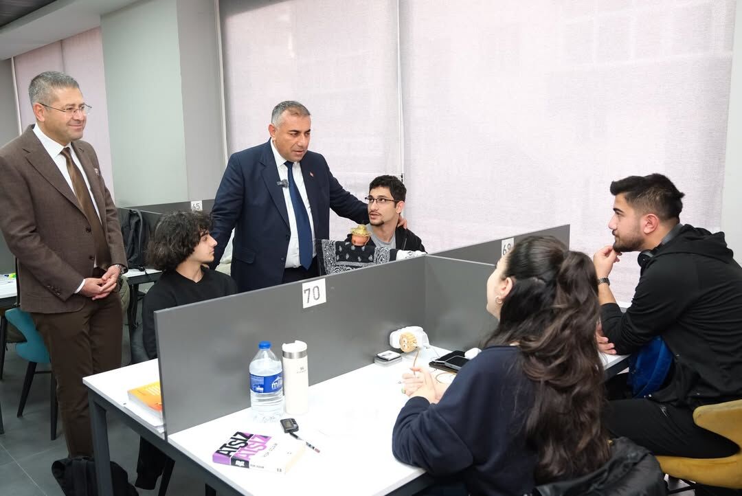 Başkan Vekili Geçer’den Kütüphane Ve Kurs Merkezi Ziyareti (3)