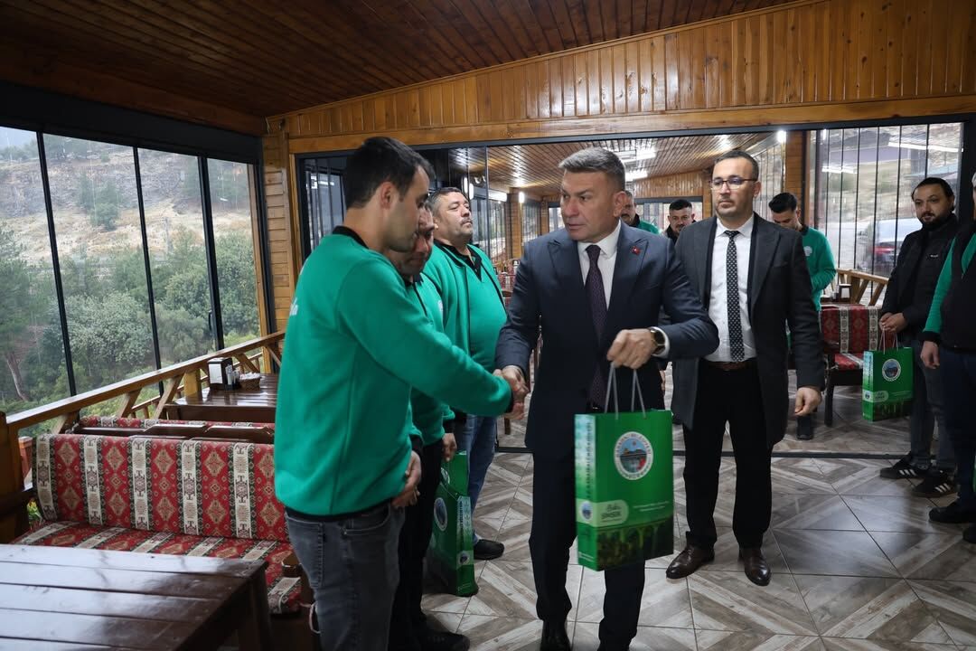 Bayramın Ruhu Karaisalı Belediyesi’nde Yaşandı (4)