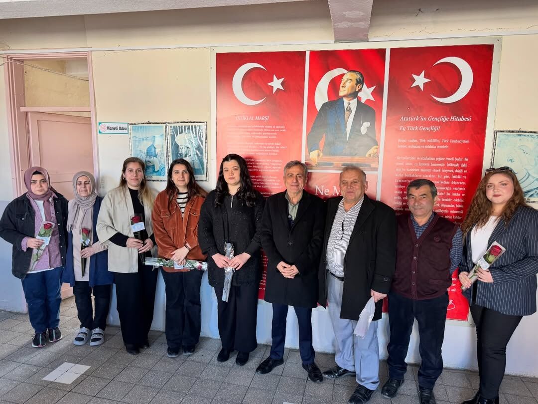 Belediye Başkanımız Sayın Ahmet Aktürk, 8 Mart Dünya Kadınlar Günü Vesilesiyle Ilçemizin Dört Bi