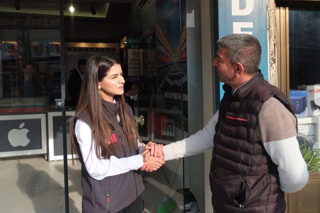 Ceyhan’da Bayramlaşma Esnaf Ziyaretleriyle Gönüller Bir Oldu (1)