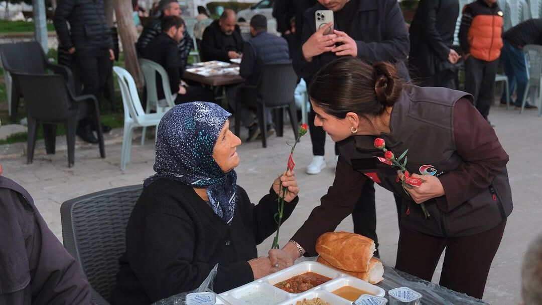 Ceyhan’da Ramazan Sofraları Binleri Buluşturuyor (3)