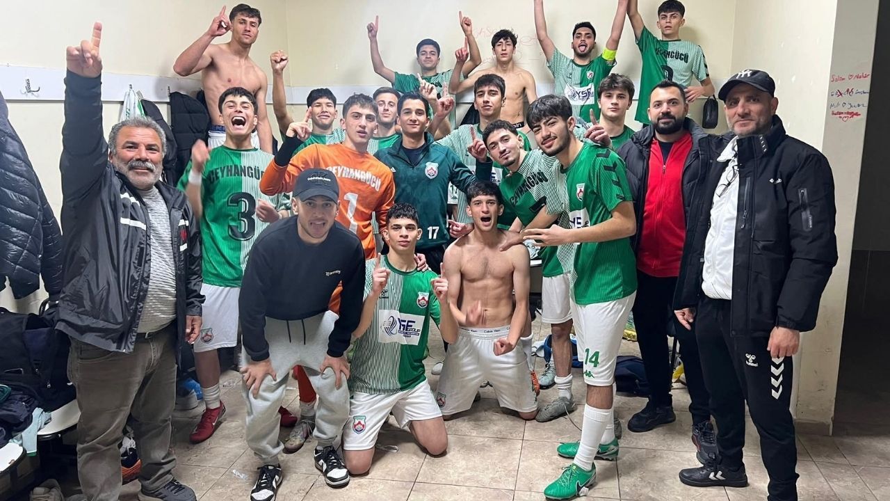 Ceyhanspor U 18 İlk Dörtte Hedef Türkiye Şampiyonası (1)