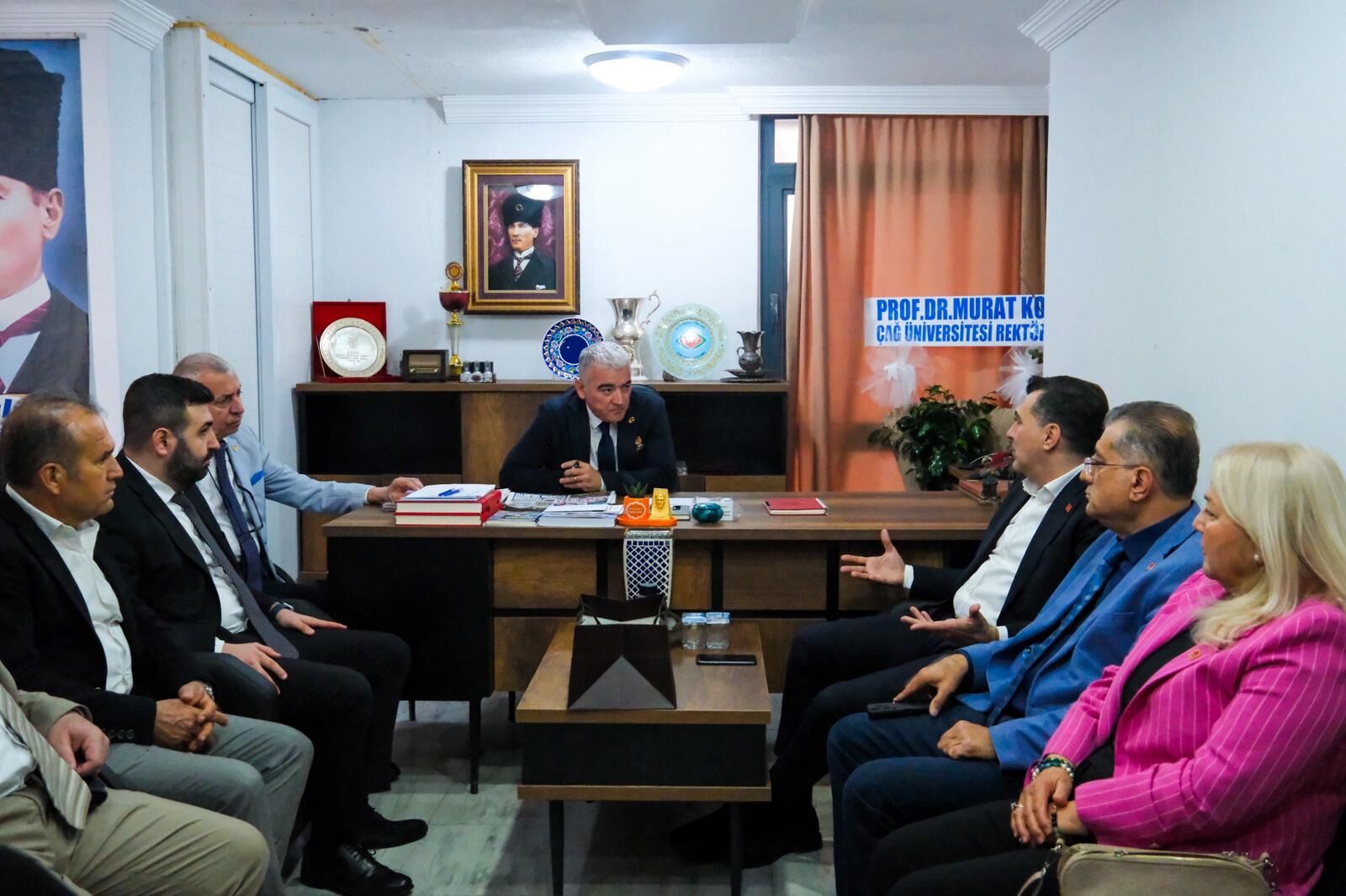 Chp Heyeti Çgc’de Gazetecilerle Buluştu (2)