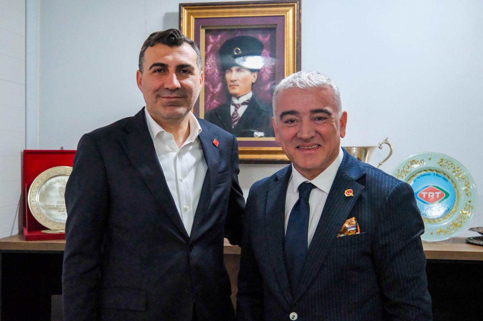 Chp Heyeti Çgc’de Gazetecilerle Buluştu (3)