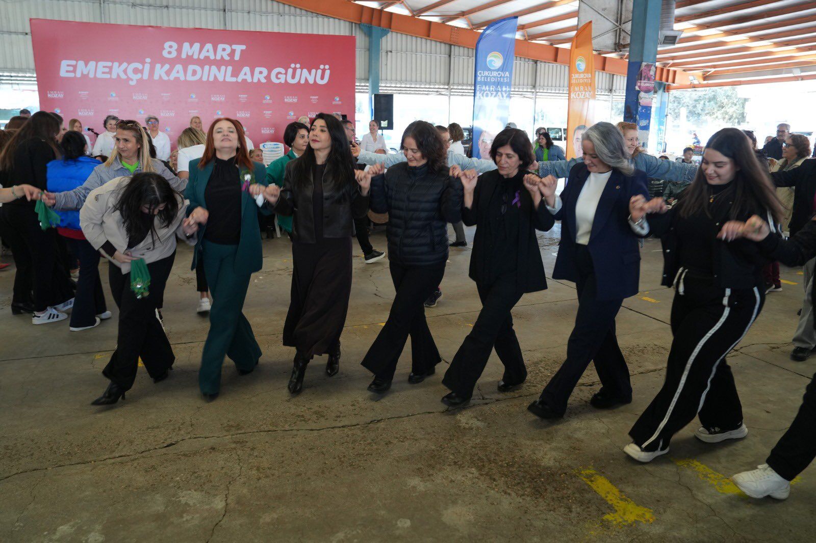 Çukurova’da Kadın Dayanışması Başkan Kozay’dan Sanat Dolu 8 Mart Kutlaması3