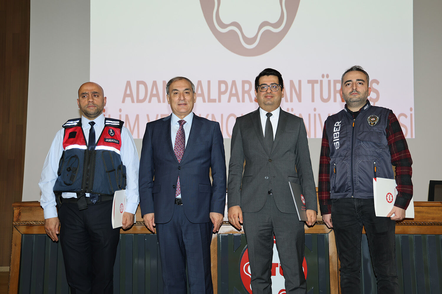 Dolandırıcılığa Karşı Uyarı İban Bilgilerinizi Koruyun (1)