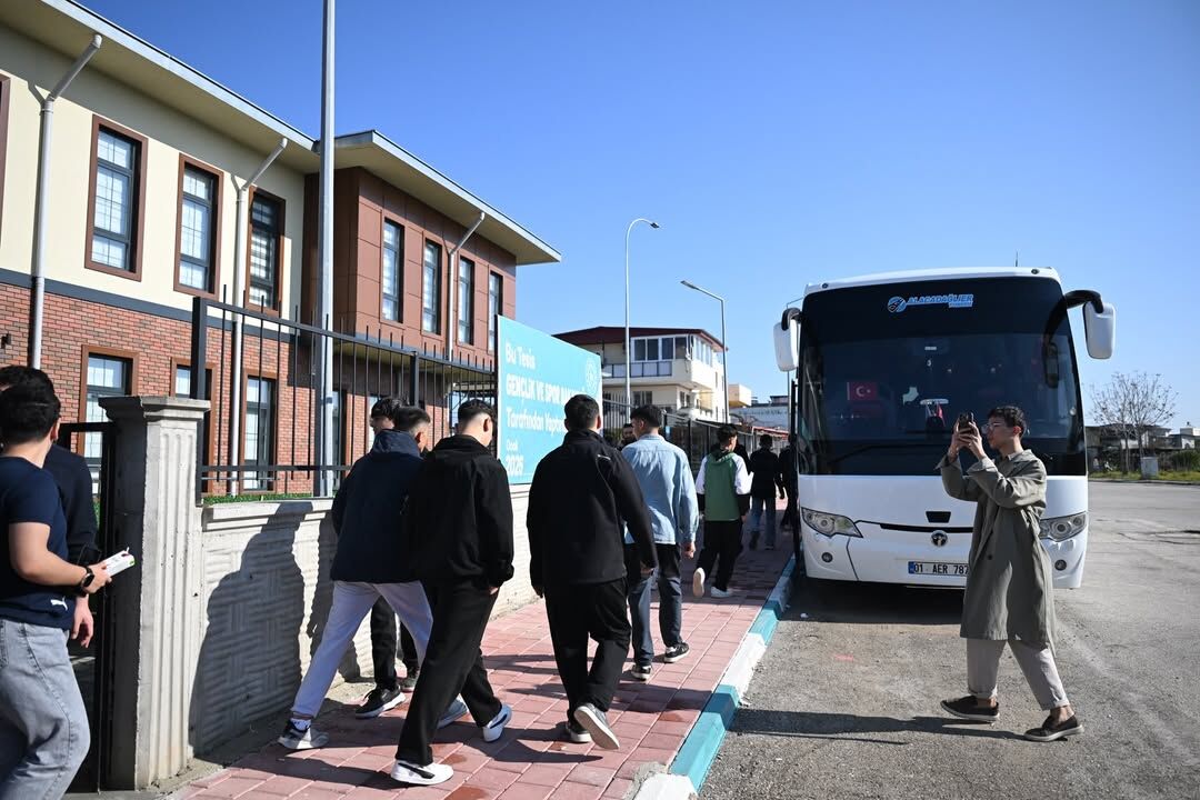 Gençlik Ve Spor İl Müdürlüğümüz Iş Birliğiyle Ilçemizin Gençlerini Osmaniye Gençlik Kampı’na Uğu (2)