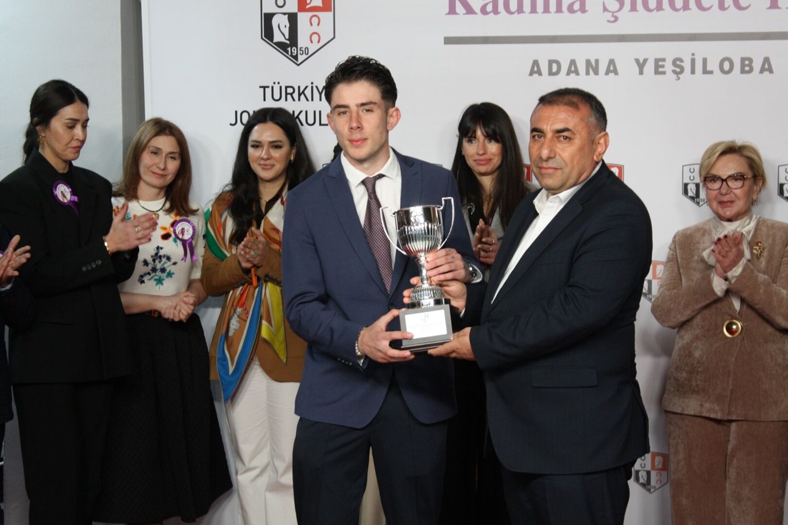 Kadına Şiddete Hayır Koşusu’nda Birincilik Hood River’ın (1)-1