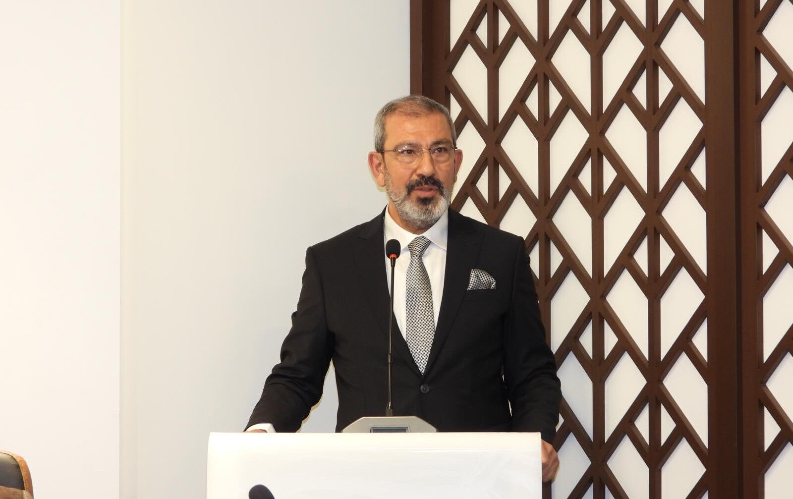 Kamu Müteahhitlerinden Hakediş Çağrısı (2)