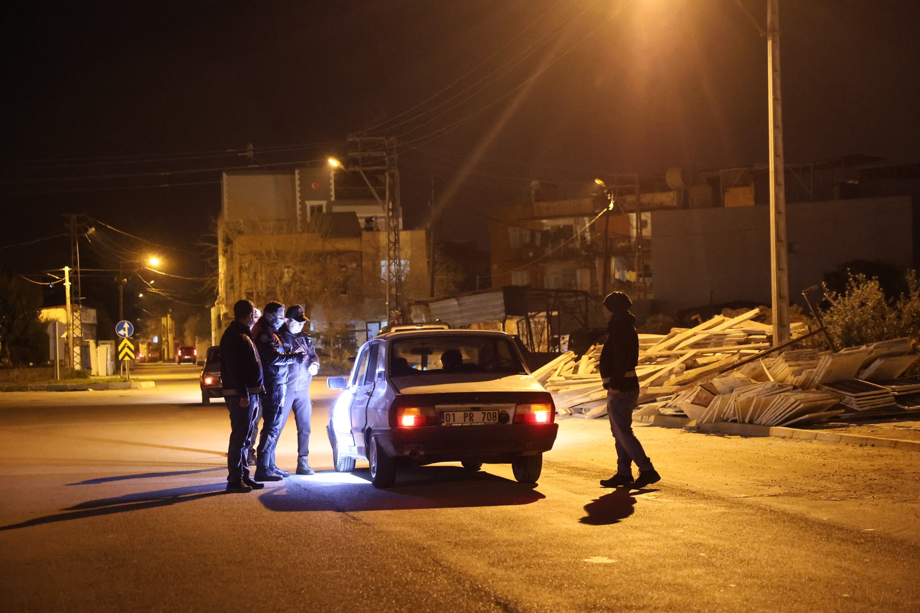 Kasksız Yakalandı, Polise “Cezayı Plakaya Yazın” Dedi (2)