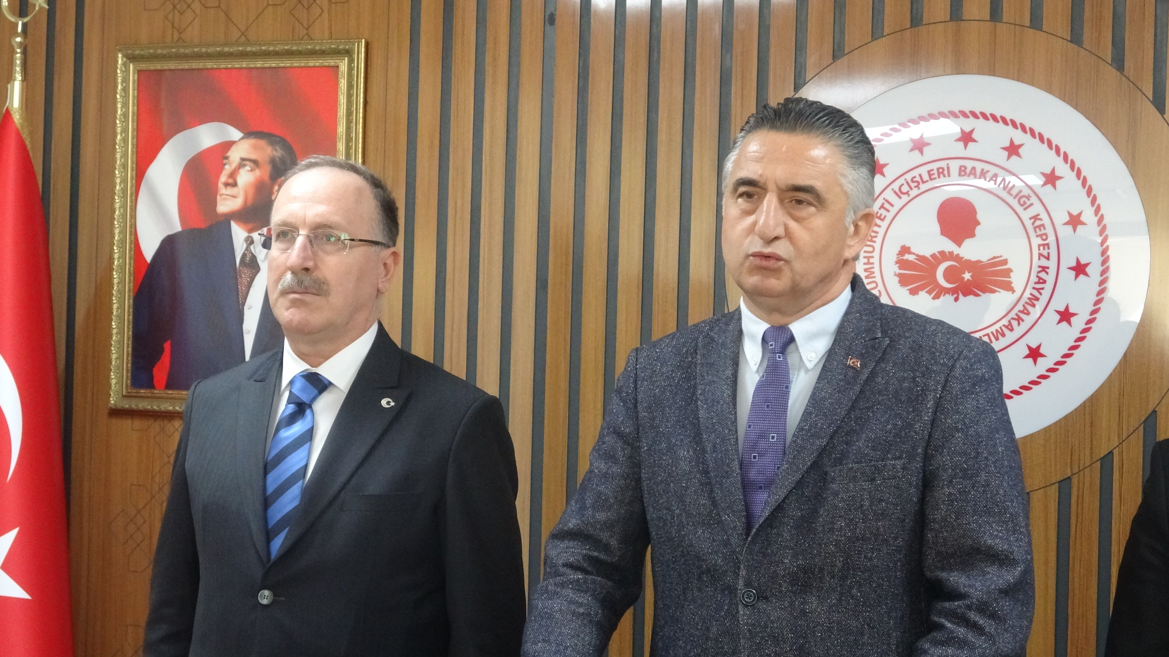 Kepez Kaymakamlığı’nda Silahlı Kriz 4,5 Saat Sonra Teslim Oldu (1)