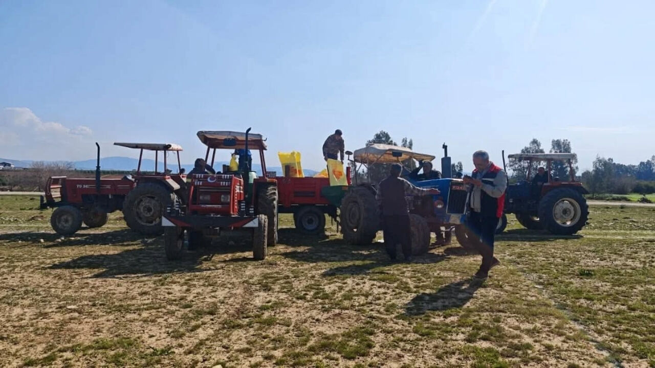 Kozan’da 913 Dekar Mera Gübrelendi