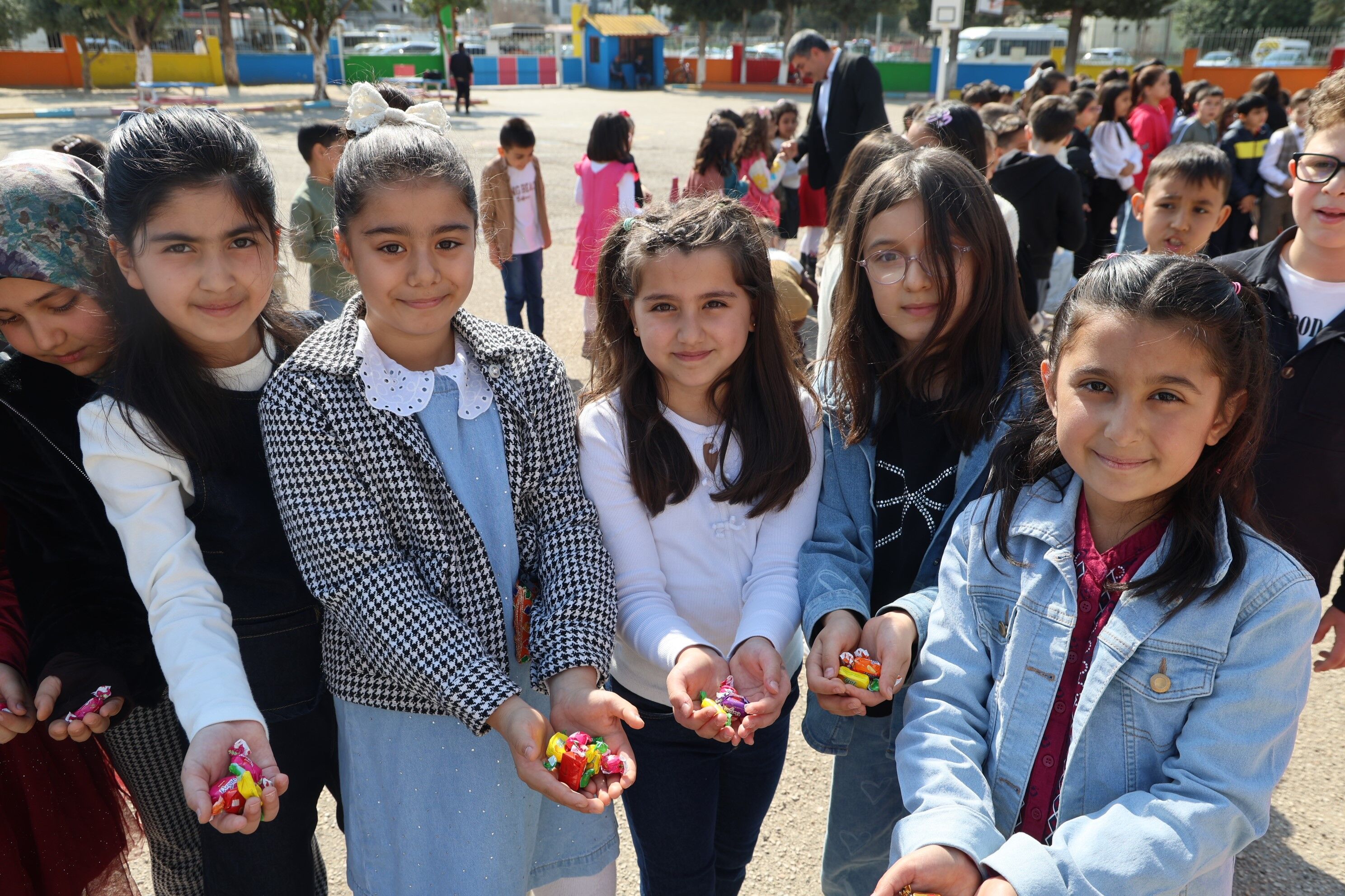 Kozan’da Ara Tatil Öncesi Bin 100 Öğrenci Bayramlaştı (3)