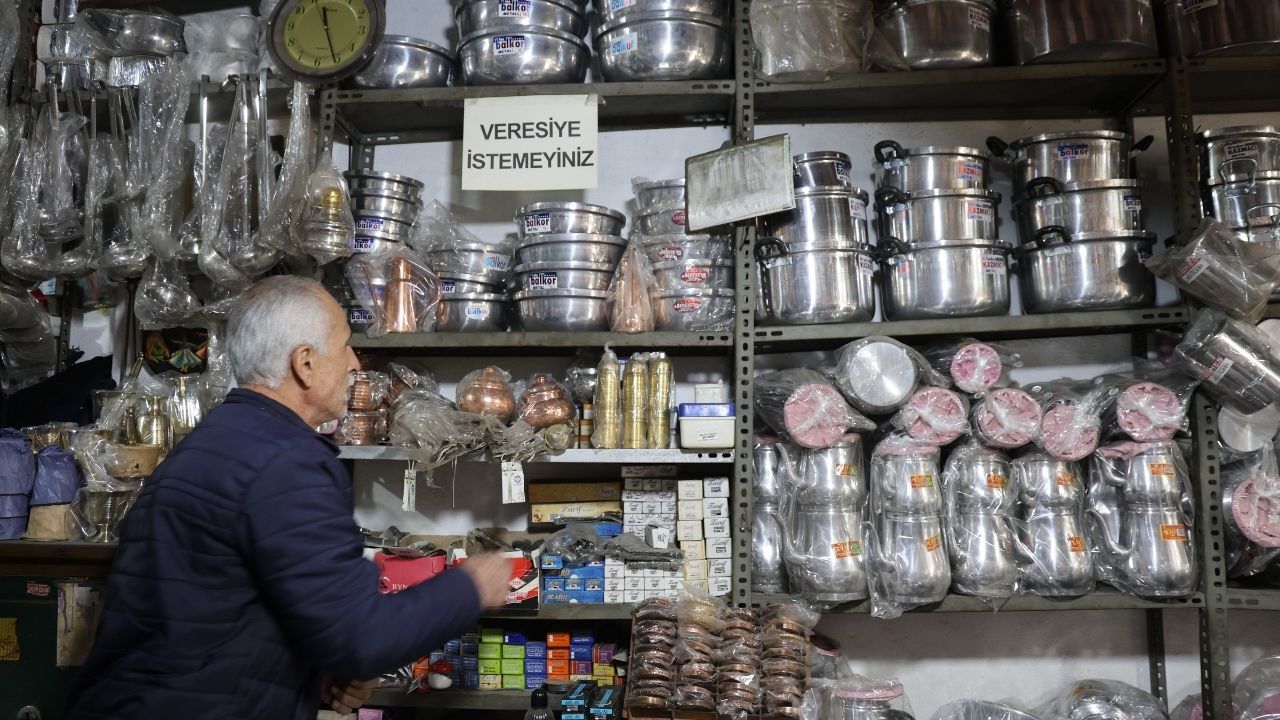 Kozan’da Çekiç Sesleri Sustu Çarşıda Sadece 3 Usta Kaldı (2)