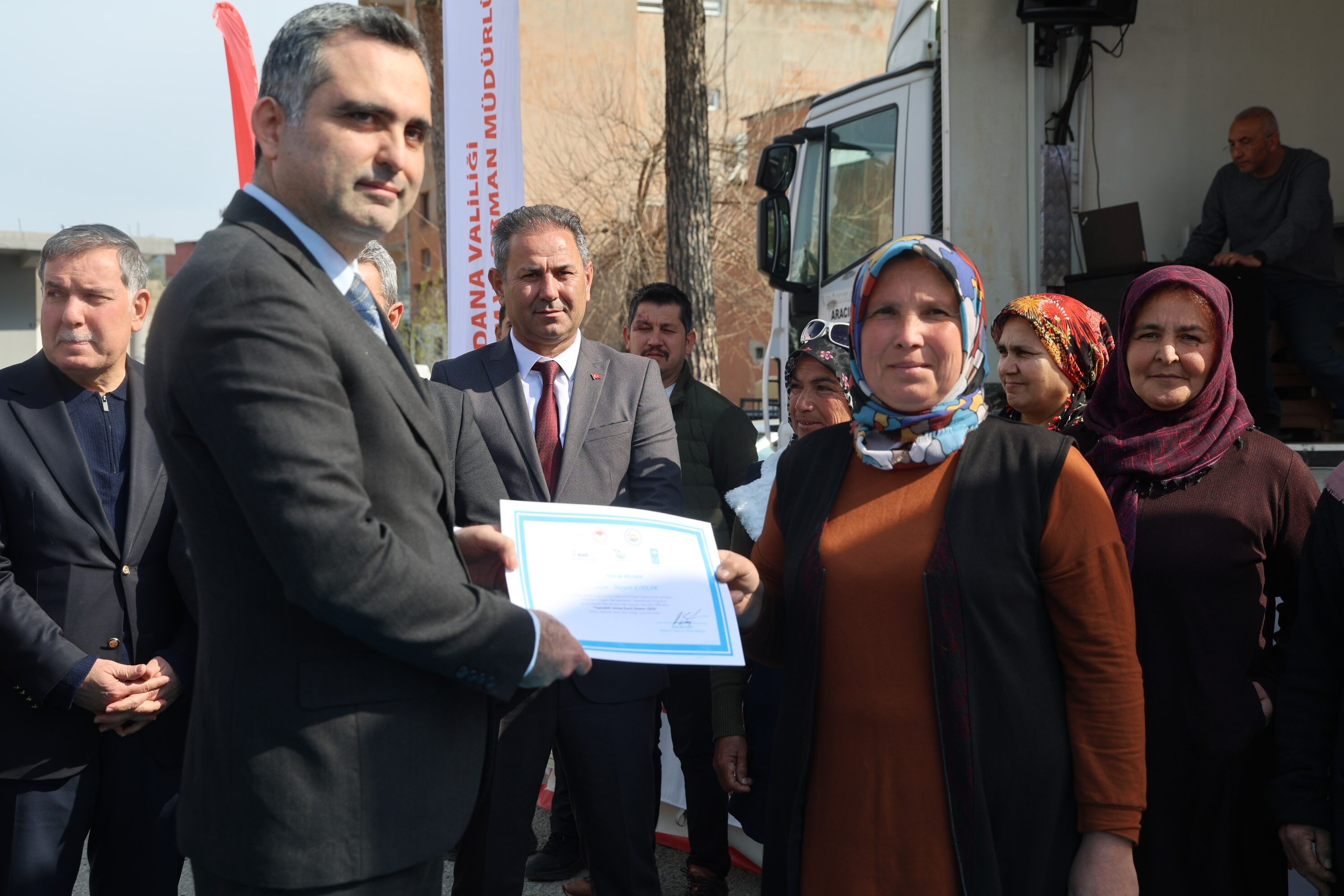 Kozan’da Göçer Ailelere Güneş Enerjisi Desteği (2)