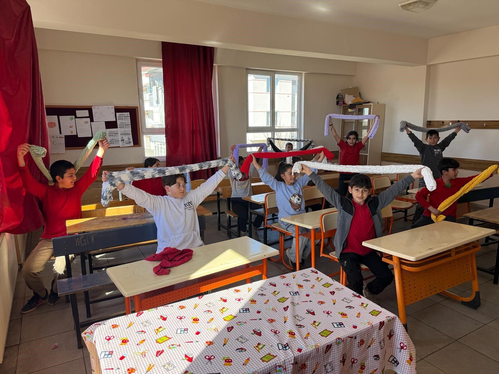 Mareşal Çakmak İlkokulu Öğrencilerinden Anlamlı Hediye (2)