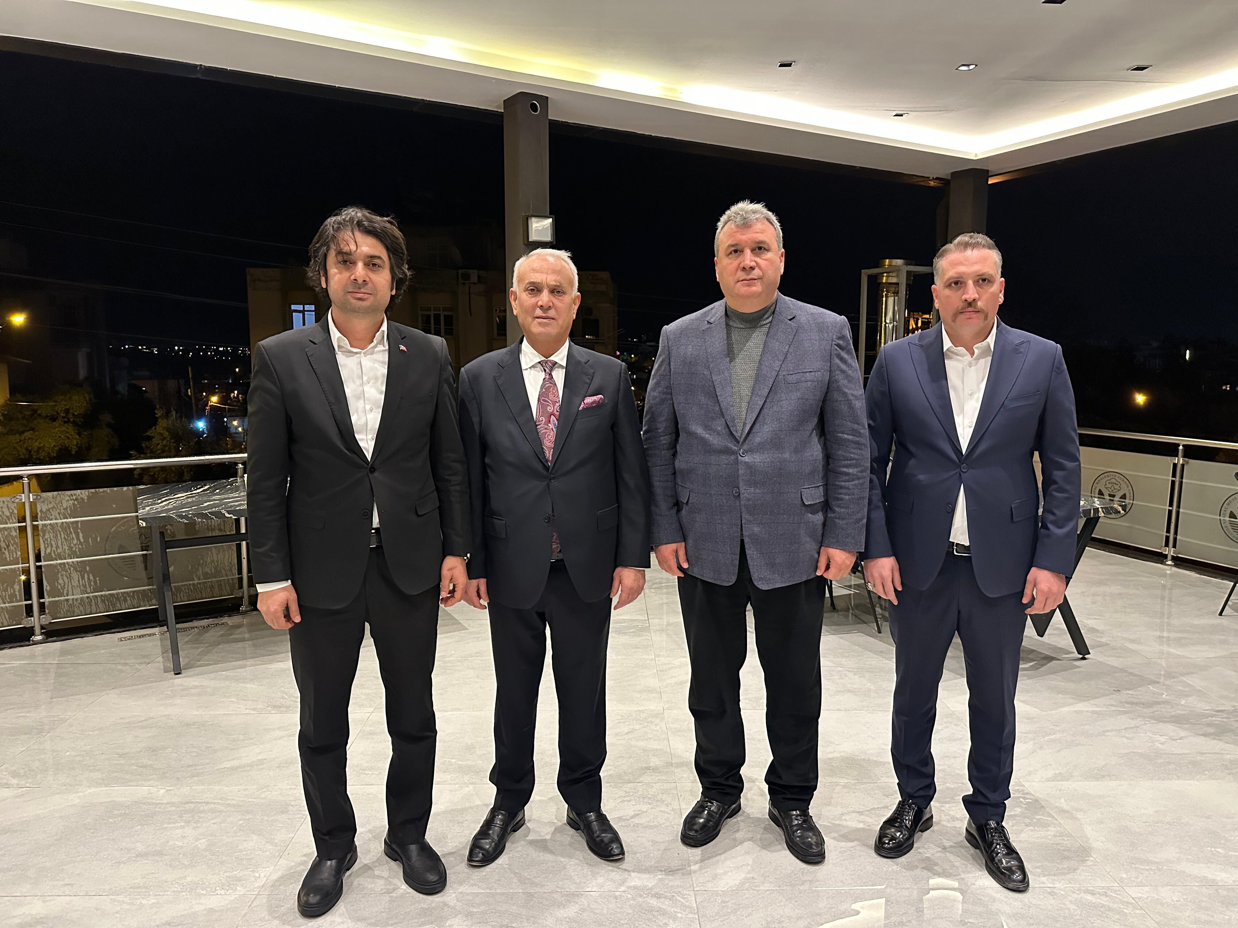 Mhp’li Kanlı Ve Varlı Türkiye Kamu Sen İftarında Buluştu (2)