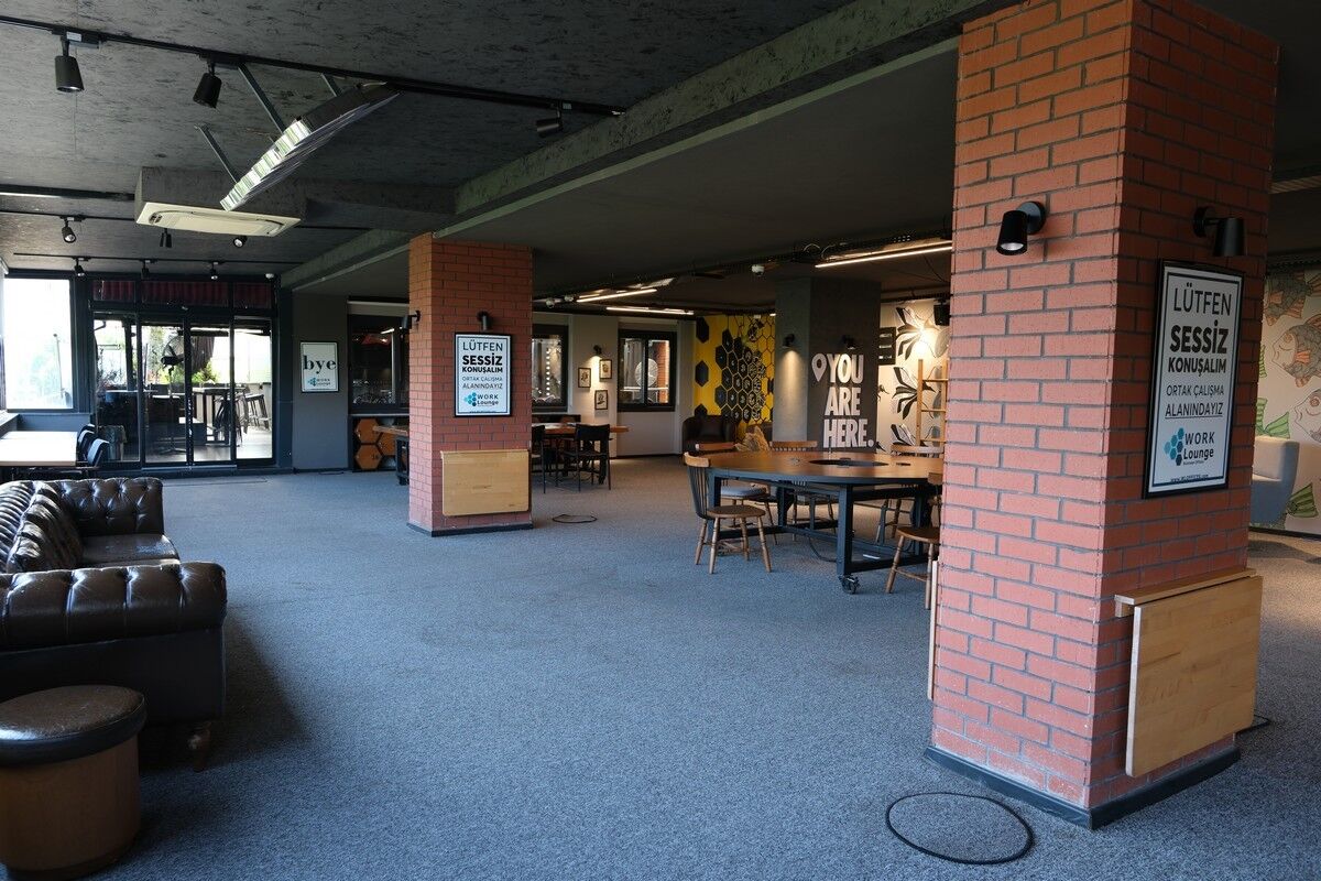 Şehrin Merkezinde Yeni Nesil Çalışma Alanı Work Lounge Business Offices (2)