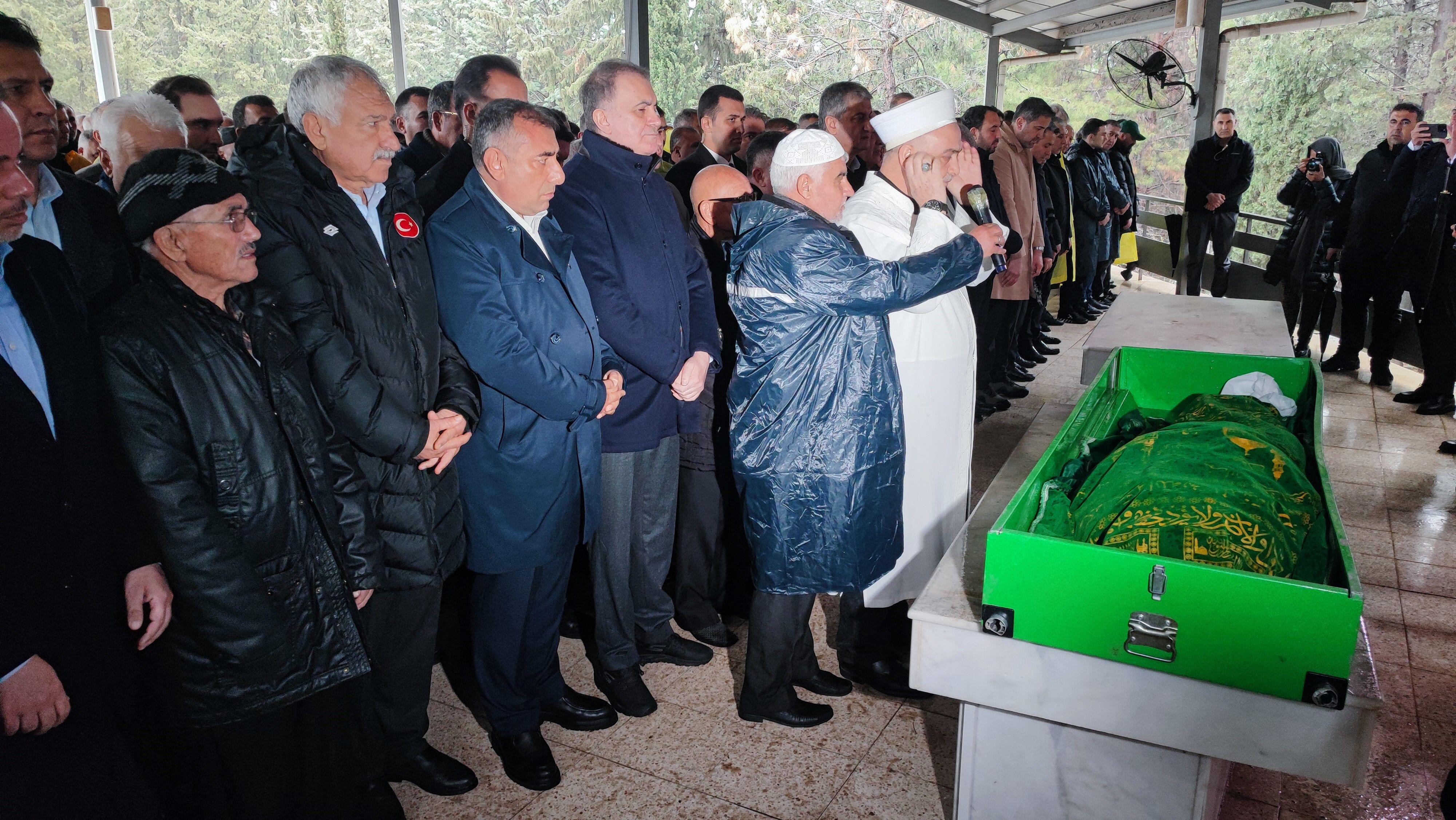 Tamer Dağlı’nın Annesi Son Yolculuğuna Uğurlandı (2)