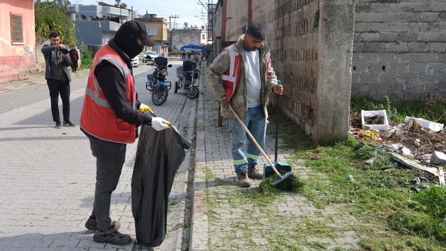 Temizlikte Hız Kesilmiyor Ceyhan Belediyesi Sahada (5)