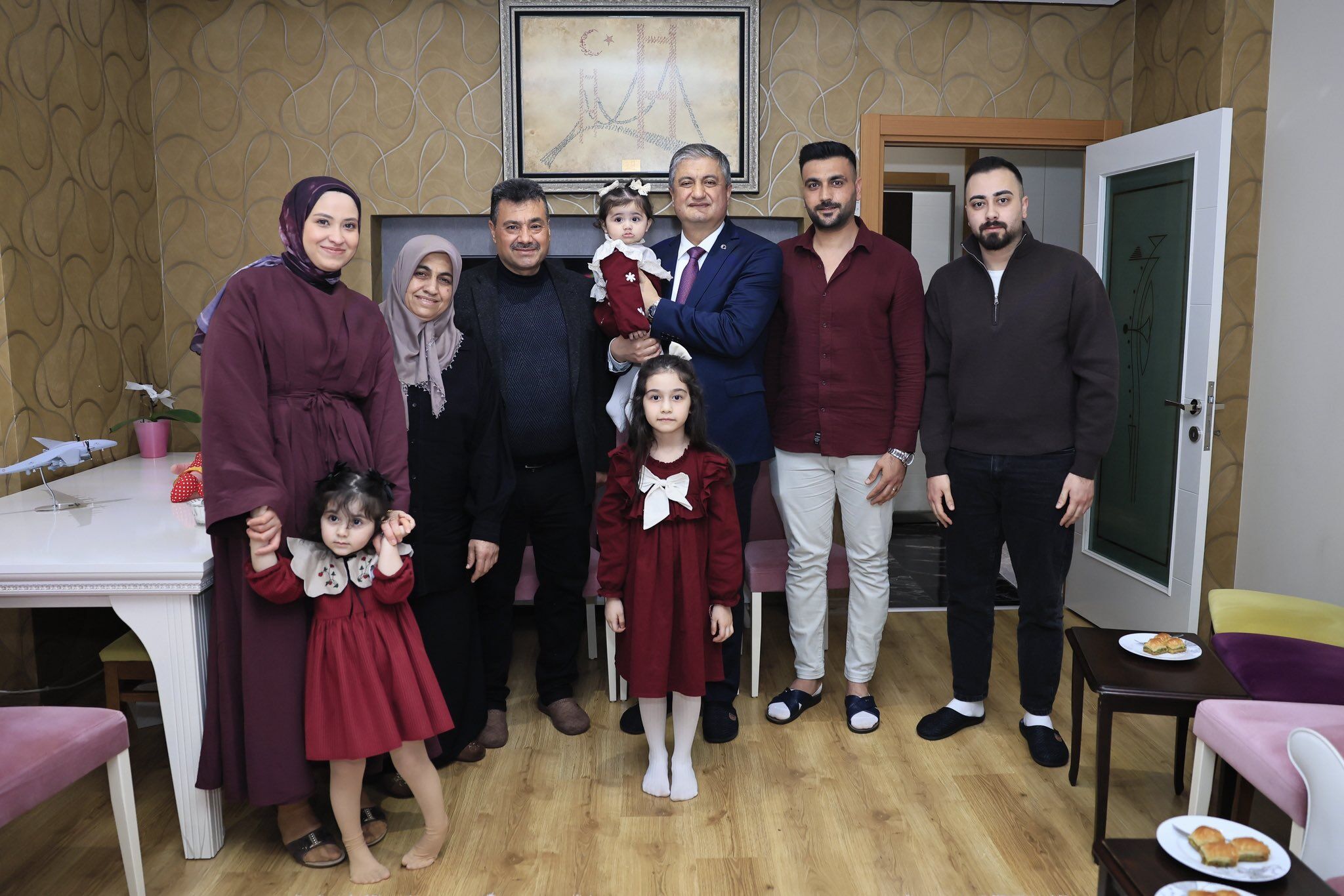 Vali Mustafa Yavuz'dan Şehit Ailelerine Anlamlı Bayram Ziyareti3