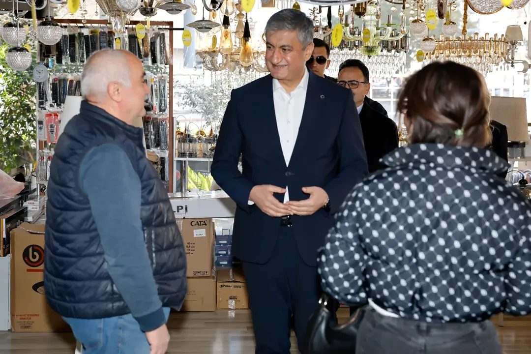 Vali Yavuz Çukurova’da Esnafı Ziyaret Etti (3)