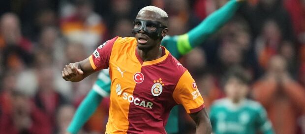 Victor Osimhen Gözyaşlarını Tutamadı “Biz Bir Aileyiz” (1)-1