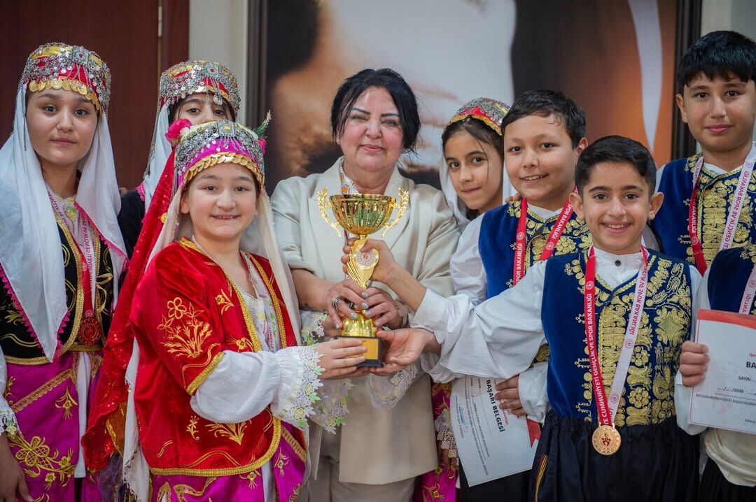 Yıldızlar Parladı, Kupa Seyhan’a Geldi (2)