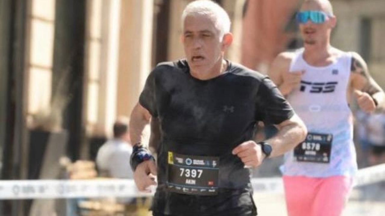 61 Yaşındaki Doktor Maratonda Türkiye’yi Gururlandırdı (1)