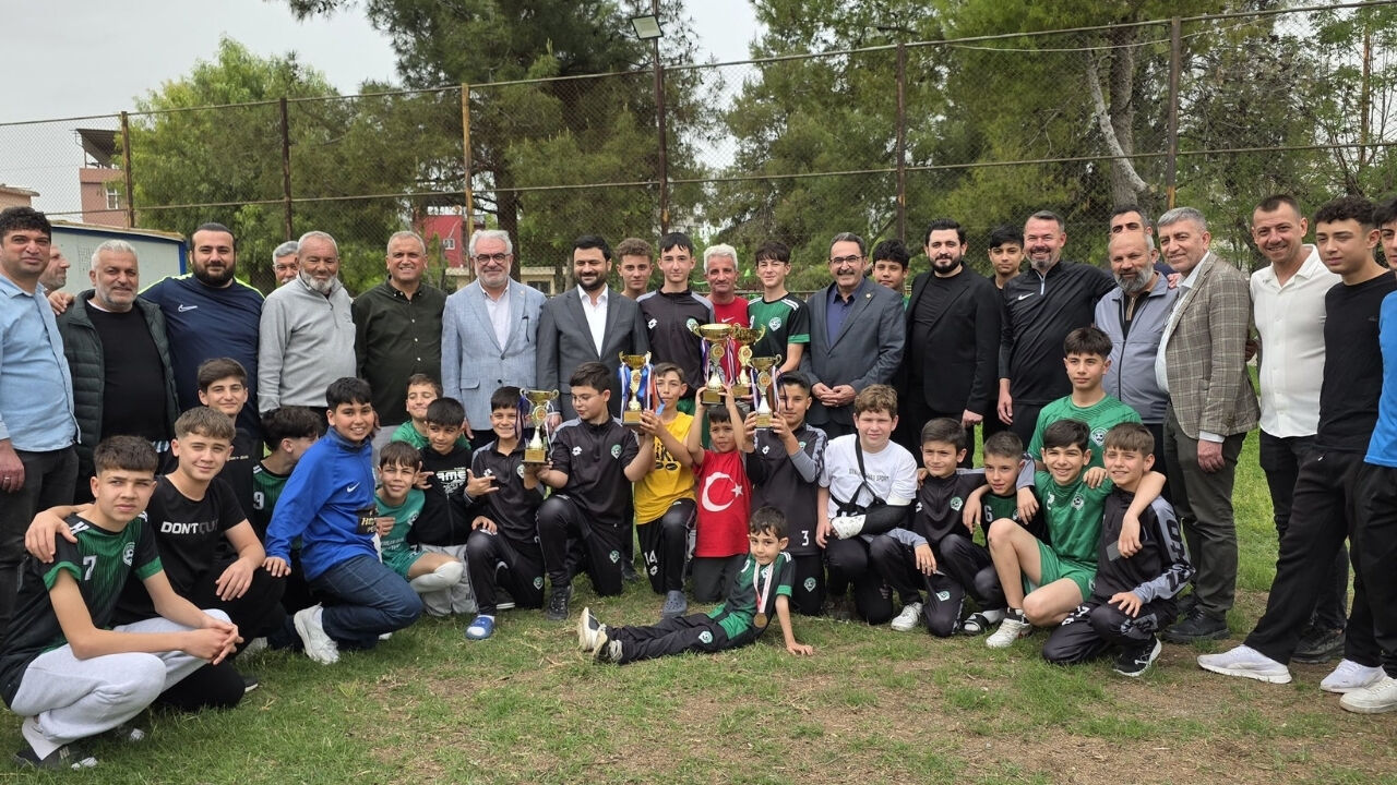 Abdullah Doğru'dan Hedef 01 Spor Kulübü'ne Ziyaret