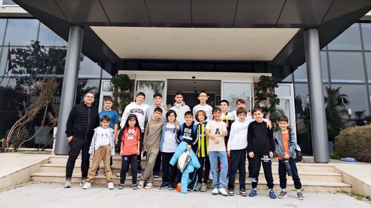 Adana Göztepe Futbol Okulu Festivalde Dikkat Çekti (1)