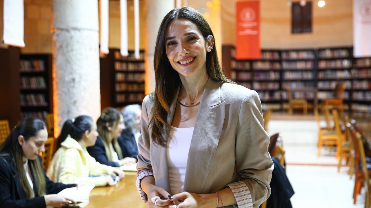 Adana’da Kadınlar “Altın Günü” Yerine Kitapta Buluşuyor (1)