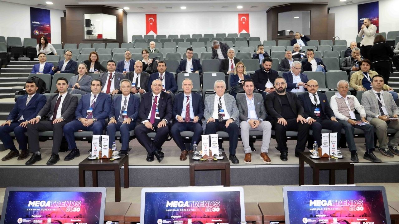 Adana’da Megatrends 2030 Lansmanı Gerçekleştirildi (2)