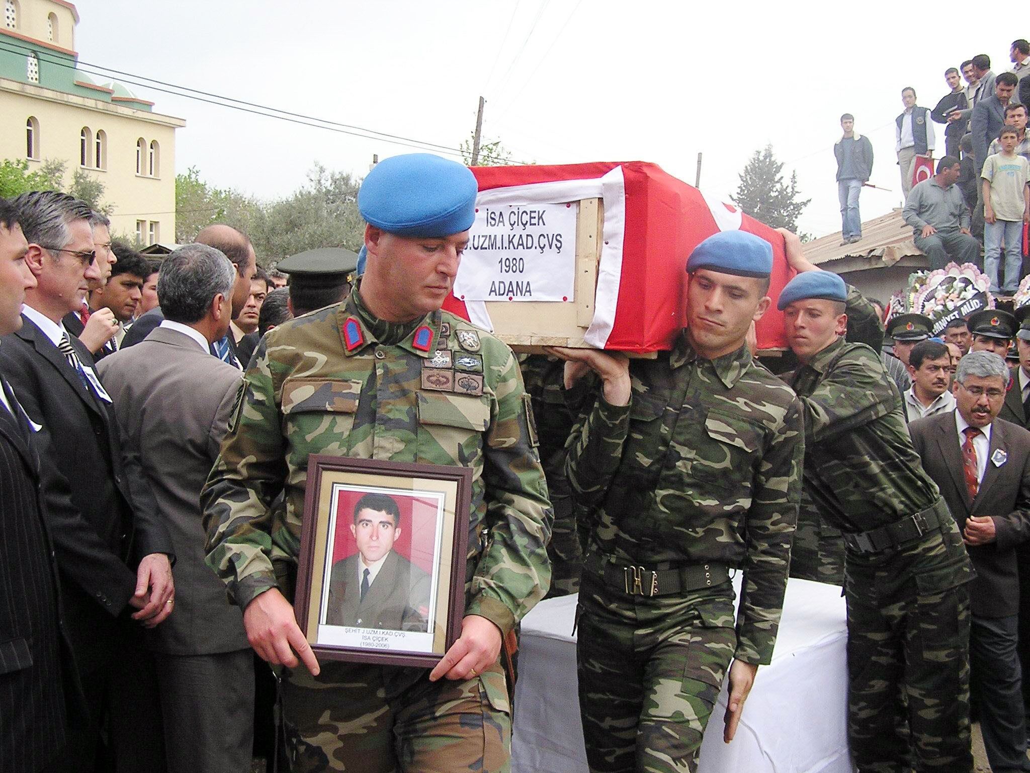 Adana'da Şehit Annesinin Dinmeyen Gözyaşı (4)