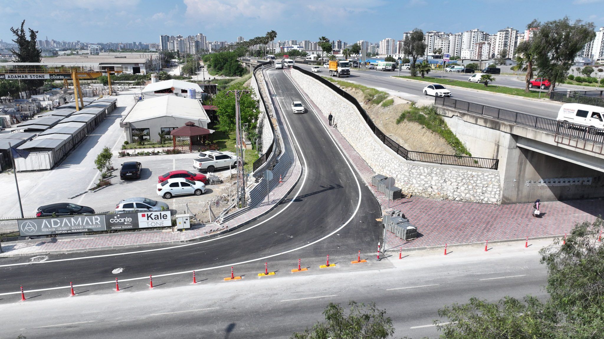 Adana'da Ulaşımı Rahatlatacak Yeni Bağlantı Yolu Hizmete Girdi