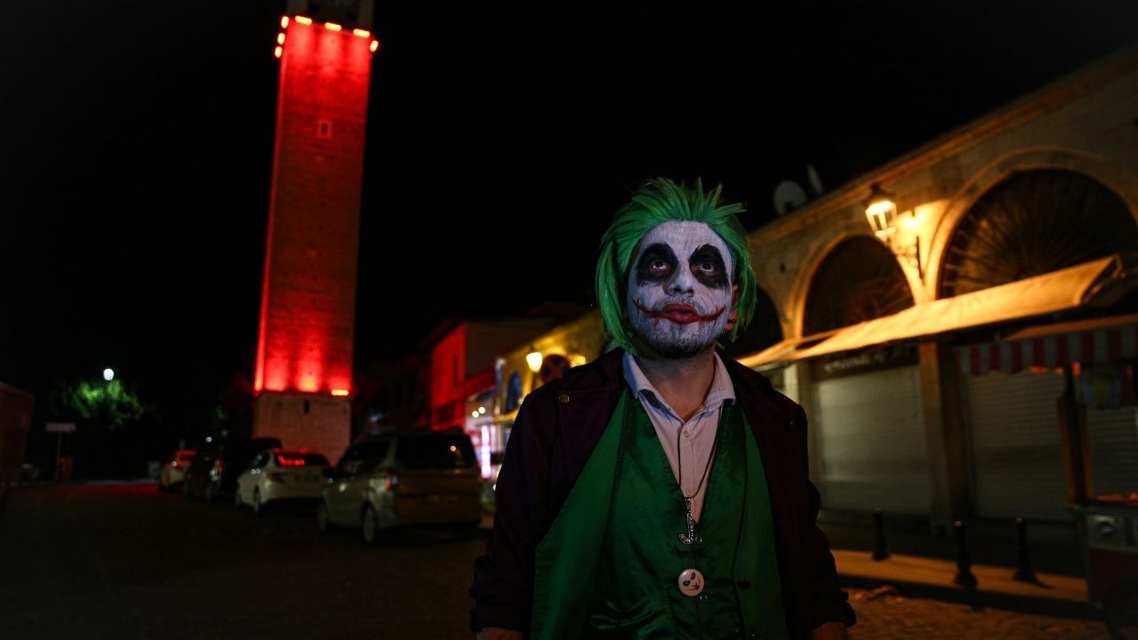 Adanalı Animatör Joker’e Hayat Verdi Sosyal Medyada Ilgi Görüyor