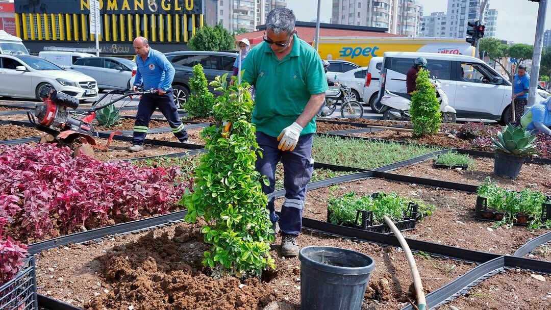 Adana'nın Kavşaklarına Estetik Dokunuş (3)