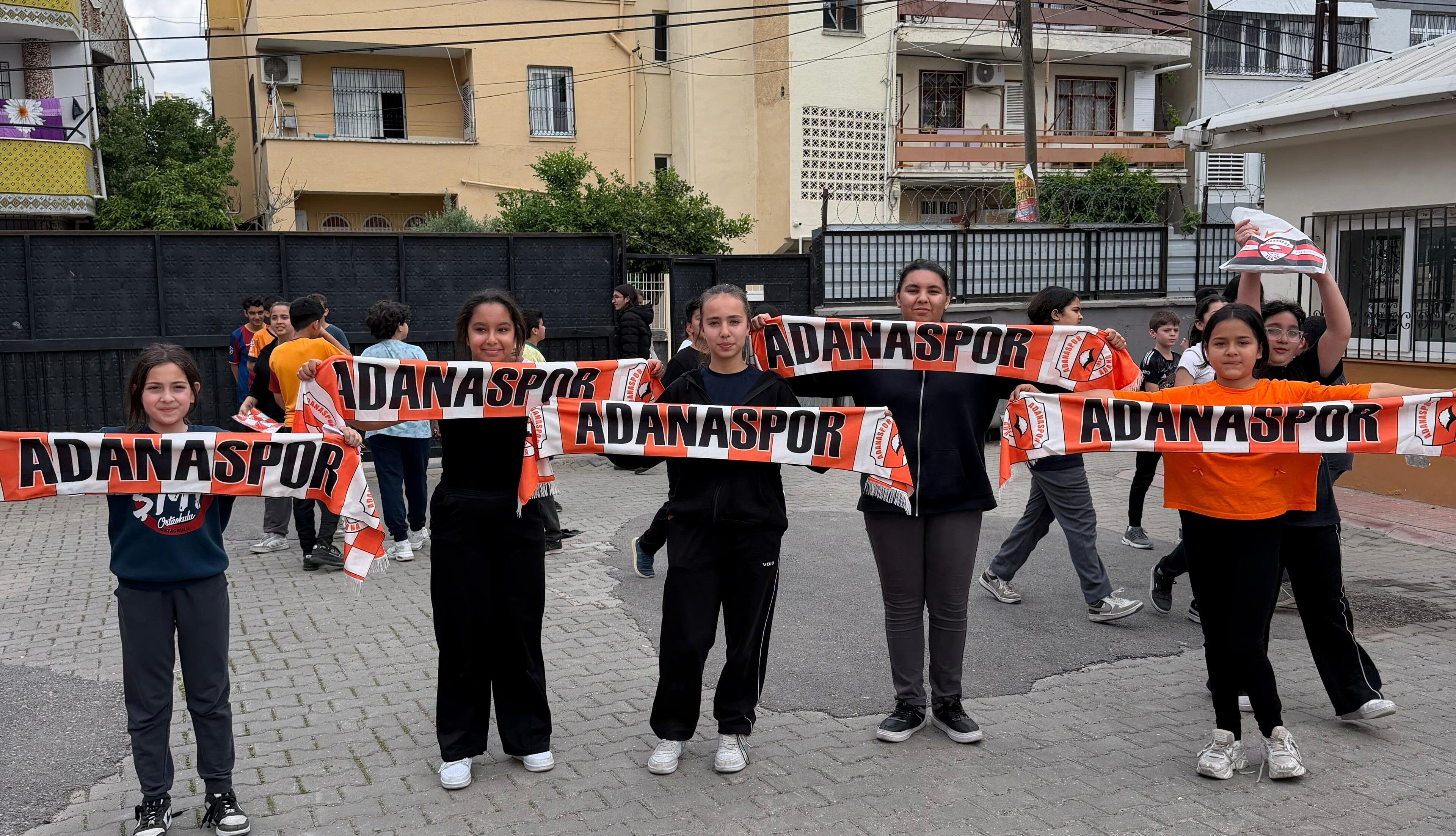 Adanaspor Taraftarlarından Anlamlı Ziyaret5
