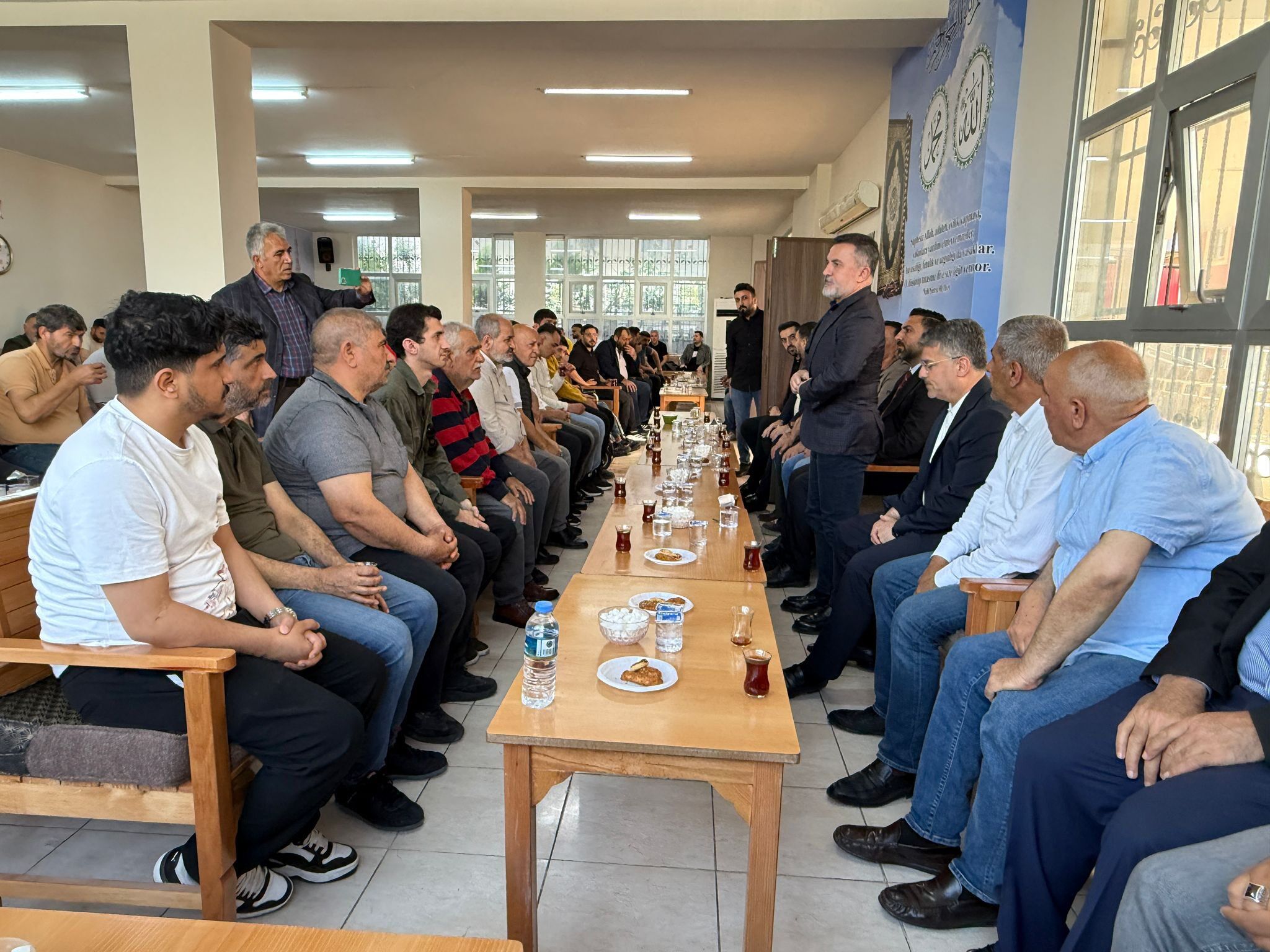 Ak Parti Heyeti Dağlıoğlu Mahallesi’nde Vatandaşlarla Buluştu (2)
