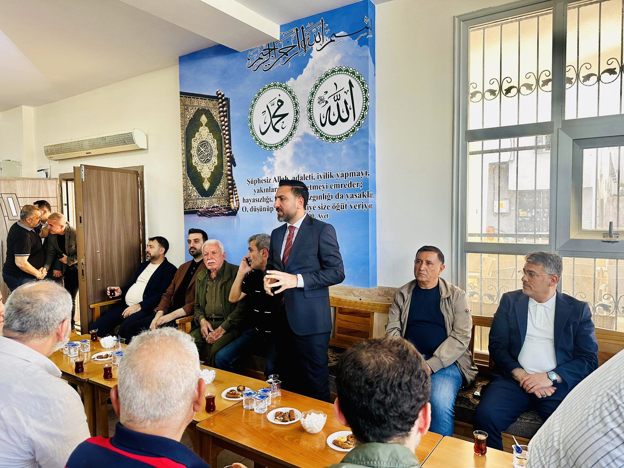 Ak Parti Heyeti Dağlıoğlu Mahallesi’nde Vatandaşlarla Buluştu (3)