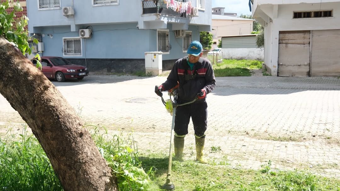 Belediye Ekiplerinden Kesintisiz Mesai Ceyhan’ın Çehresi Değişiyor (1)
