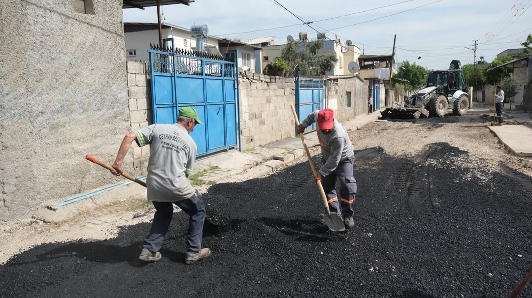 Ceyhan’da Yol Çalışmaları Aralıksız Sürüyor (1)