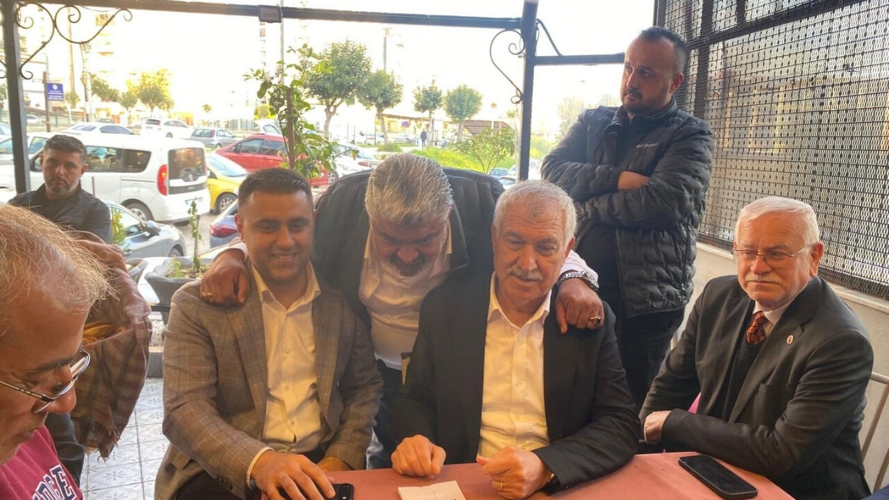 Emrah Kozay Ve Zeydan Karalar Huzurevleri Mahallesi’nde (1)