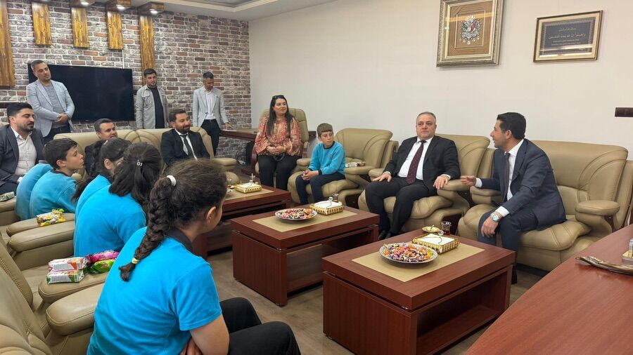 Feke’de Başkanlık Makamı Geleceğin Başkanlarına Emanet! (2)