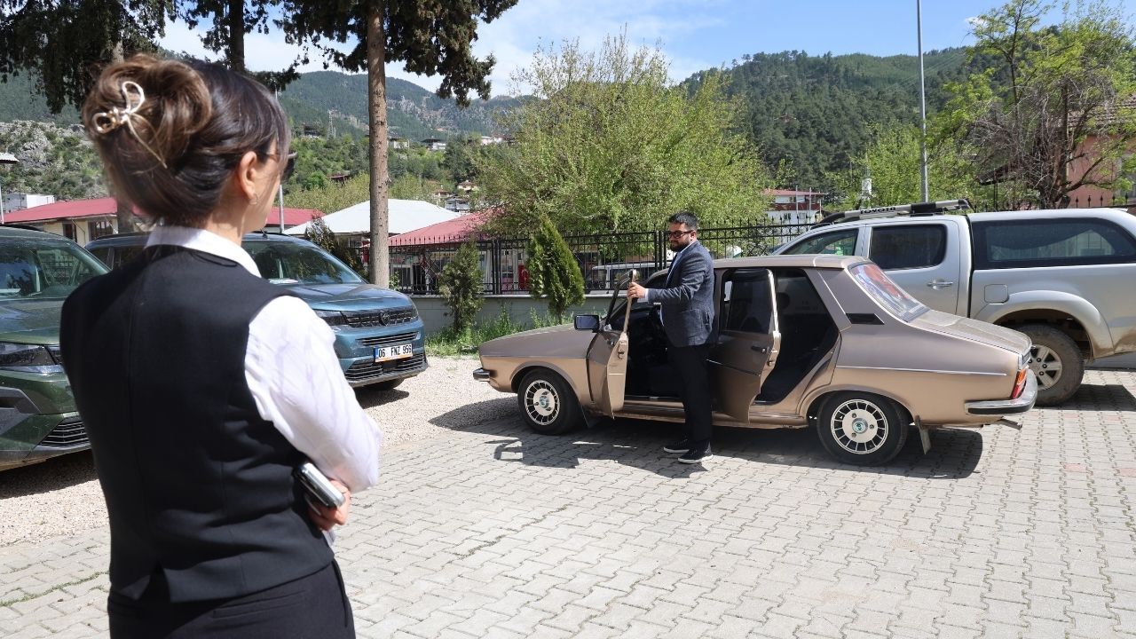 Feke’de Yürek Isıtan Olay Gaziye Otomobil Hediye Edildi (3)