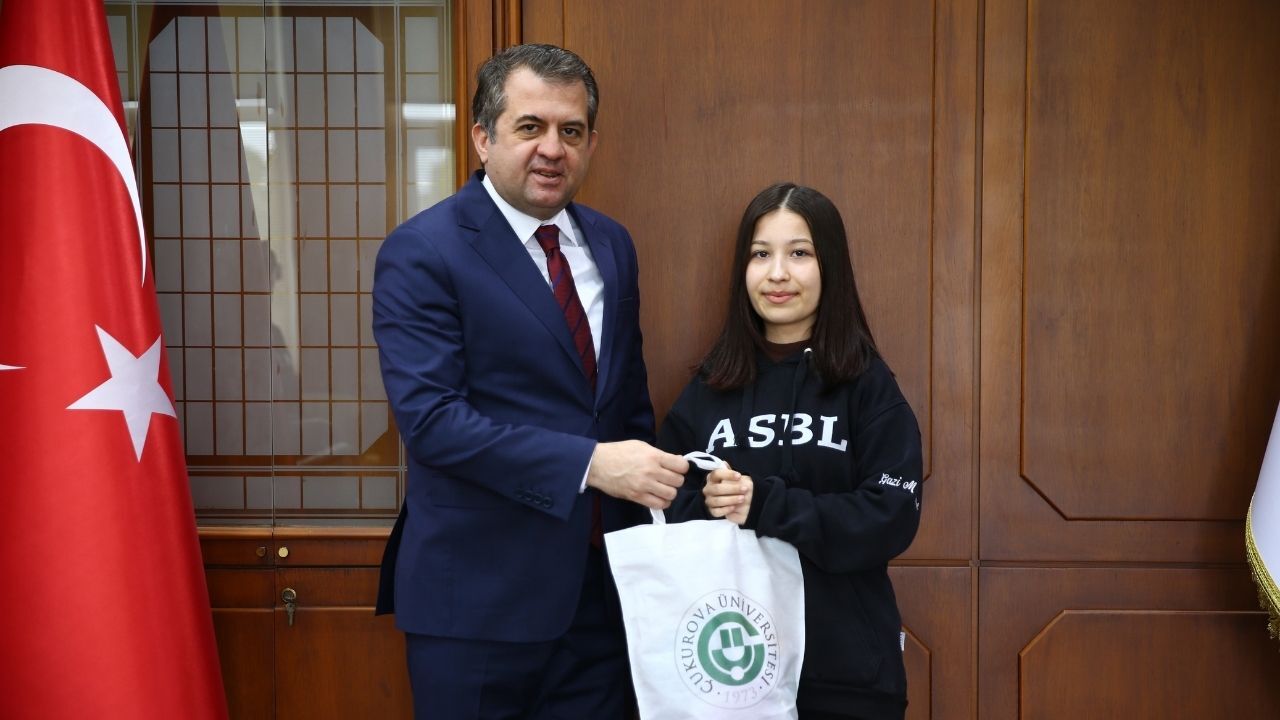 Genç Mucitten Dev Çözüm Asfaltın Ömrünü Uzattı